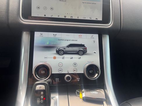 Used 2021 Land Rover Range Rover Sport SE image 15