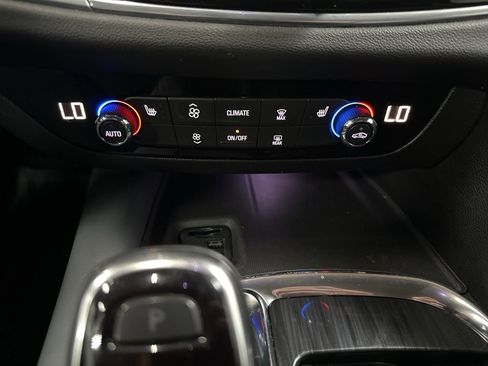 Used 2021 Buick Enclave Essence w/ LPO, Floor Liner Package image 25