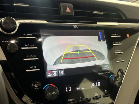 Used 2018 Toyota Camry XLE w/ Audio Package FWD image 20