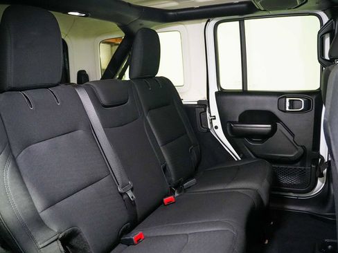 Used 2019 Jeep Wrangler Unlimited Sport S AWD/4WD image 27