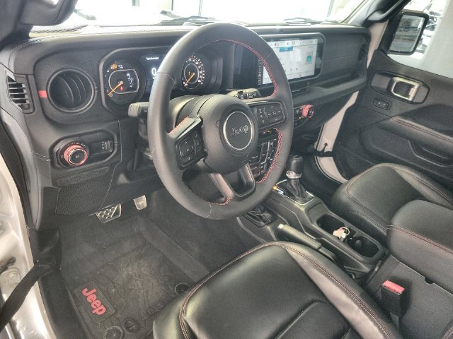 Used 2024 Jeep Wrangler Unlimited Rubicon AWD/4WD image 14