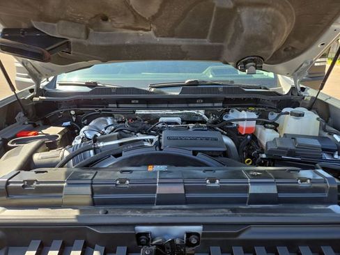 Used 2024 Chevrolet Silverado 2500 LTZ w/ LTZ Plus Package AWD/4WD image 40