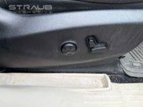 Used 2019 Chrysler Pacifica Limited FWD image 5