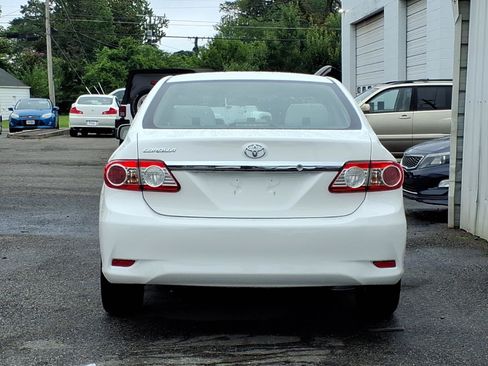 Used 2013 Toyota Corolla LE FWD image 4