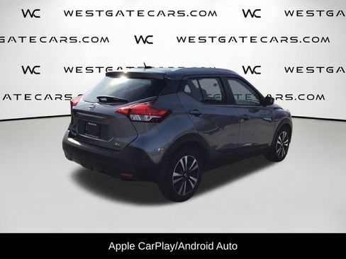 Used 2018 Nissan Kicks SV image 10