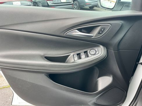 Used 2025 Buick Encore GX Preferred image 20