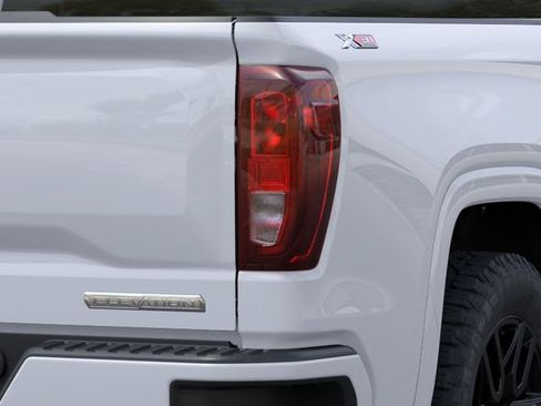 New 2026 GMC Sierra 1500 Elevation w/ X31 Off-Road Package AWD/4WD image 11