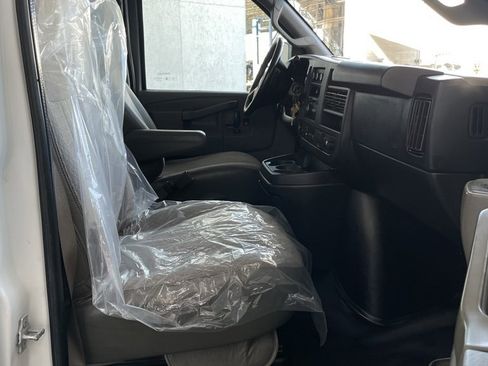 Used 2018 Chevrolet Express 2500 Extended w/ Communications Package image 17