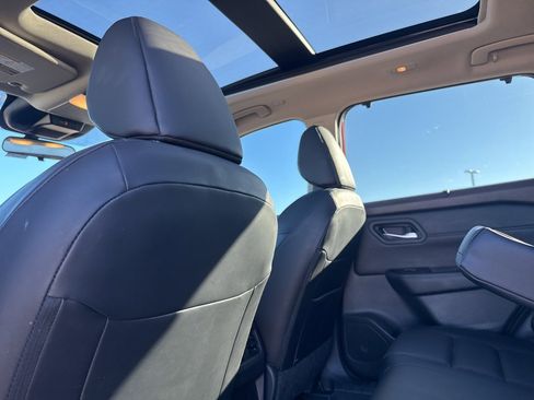 Certified 2023 Nissan Rogue SV w/ SV Premium Package image 21