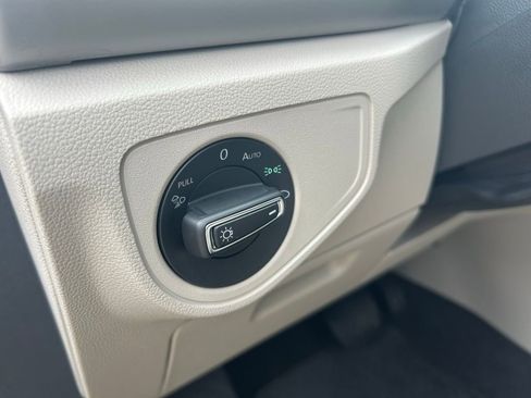 Used 2023 Volkswagen Atlas SE w/ Panoramic Sunroof Package image 50