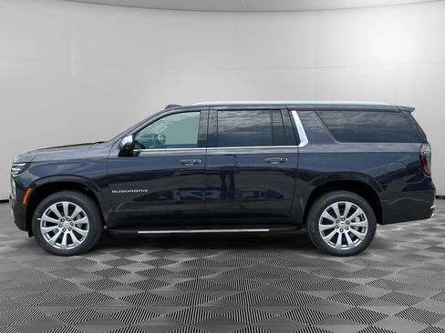 New 2026 Chevrolet Suburban Premier AWD/4WD image 2