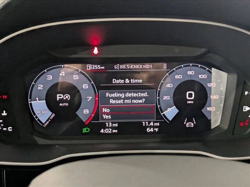 New 2025 Audi Q3 2.0T Premium image 11