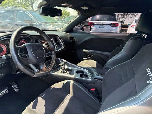 Used 2022 Dodge Challenger SRT Hellcat w/ Plus Package RWD image 9