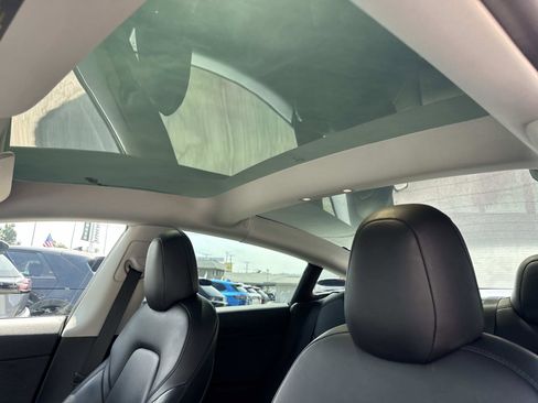 Used 2021 Tesla Model 3 Standard Range Plus RWD image 15