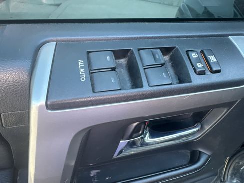 Used 2016 Toyota 4Runner SR5 Premium AWD/4WD image 7