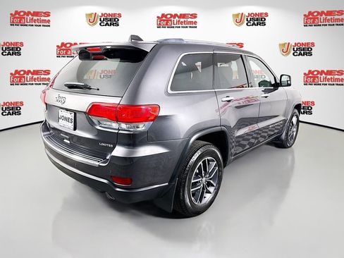 Used 2018 Jeep Grand Cherokee Limited image 17