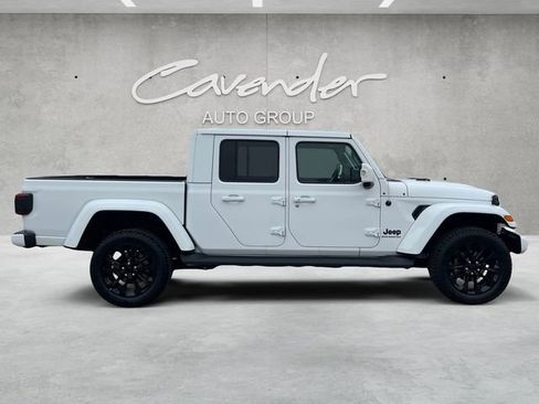 Used 2023 Jeep Gladiator Overland image 17