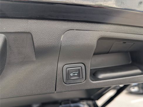 Used 2018 GMC Acadia Denali AWD/4WD image 14