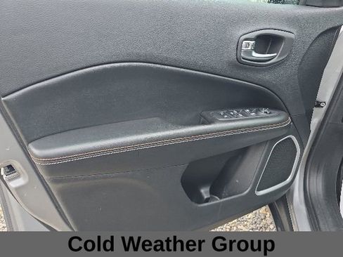 Used 2020 Jeep Compass Latitude w/ Cold Weather Group AWD/4WD image 13