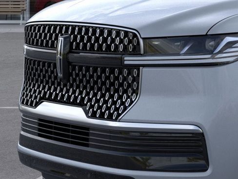 New 2026 Lincoln Navigator L Reserve image 17