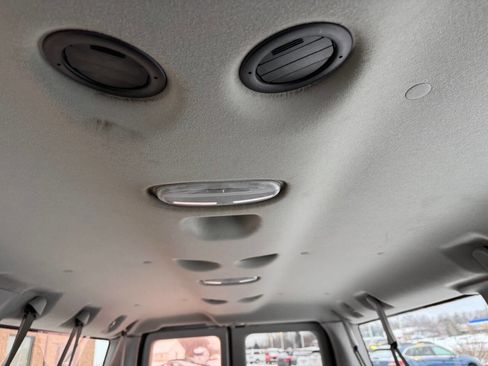 Used 2012 Ford E-150 and Econoline 150 Wagon image 16