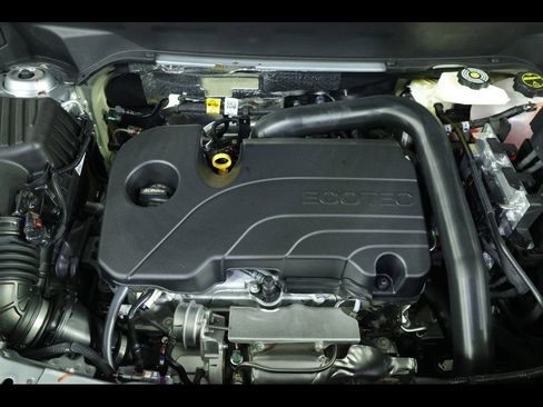 New 2026 Chevrolet Equinox LT w/ Convenience Package II FWD image 16