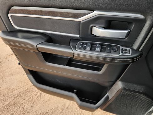 Used 2024 RAM 2500 Big Horn w/ Off Road Package AWD/4WD image 17