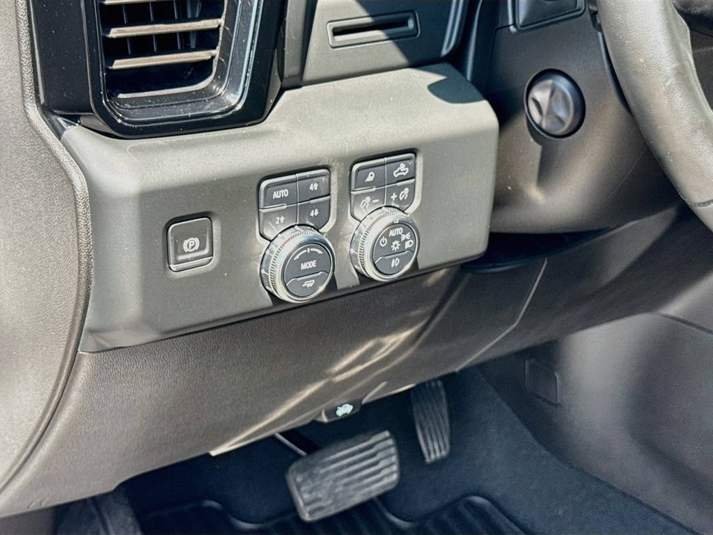 Used 2024 GMC Sierra 1500 AT4 w/ AT4 Preferred Package AWD/4WD image 10