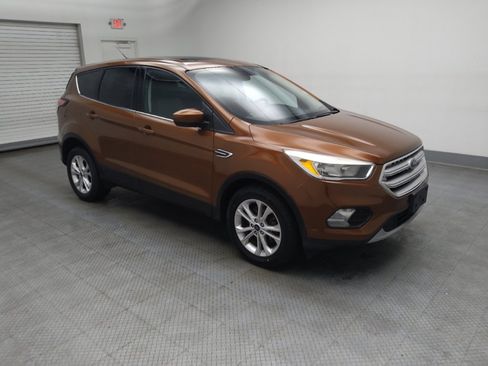 Used 2017 Ford Escape SE FWD image 11