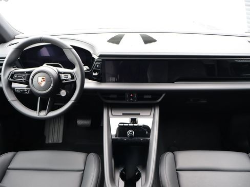 New 2026 Porsche Macan 4 Electric AWD/4WD image 21