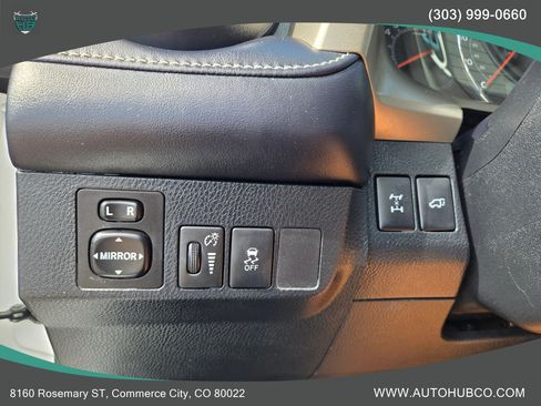 Used 2013 Toyota RAV4 Limited AWD/4WD image 20