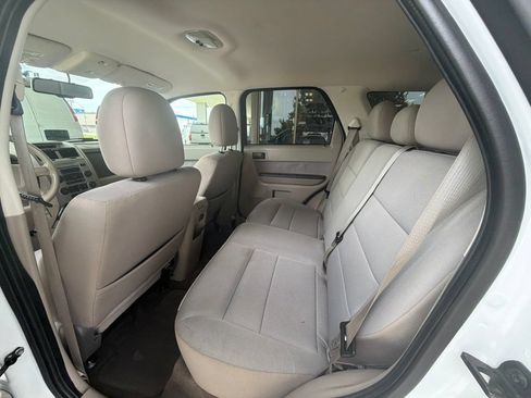 Used 2011 Ford Escape 2WD Hybrid image 8
