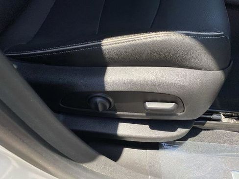 Used 2020 GMC Terrain Denali w/ Denali Premium Package FWD image 20