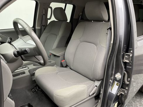 Used 2019 Nissan Frontier SV w/ Value Truck Package image 8