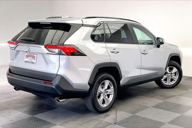 Used 2025 Toyota RAV4 XLE AWD/4WD image 13