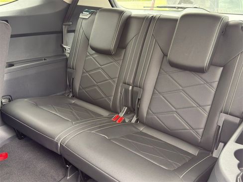 New 2026 Volkswagen Atlas SE image 27