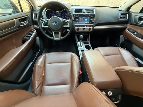 Used 2017 Subaru Outback 2.5i Touring image 18