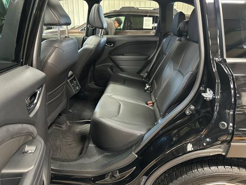 Certified 2025 Subaru Forester Limited AWD/4WD image 22