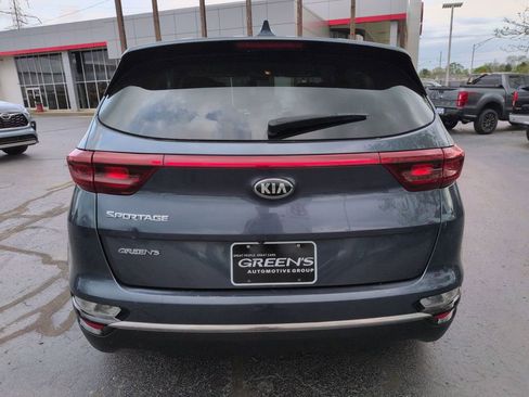 Used 2020 Kia Sportage LX w/ LX Popular Package AWD/4WD image 4