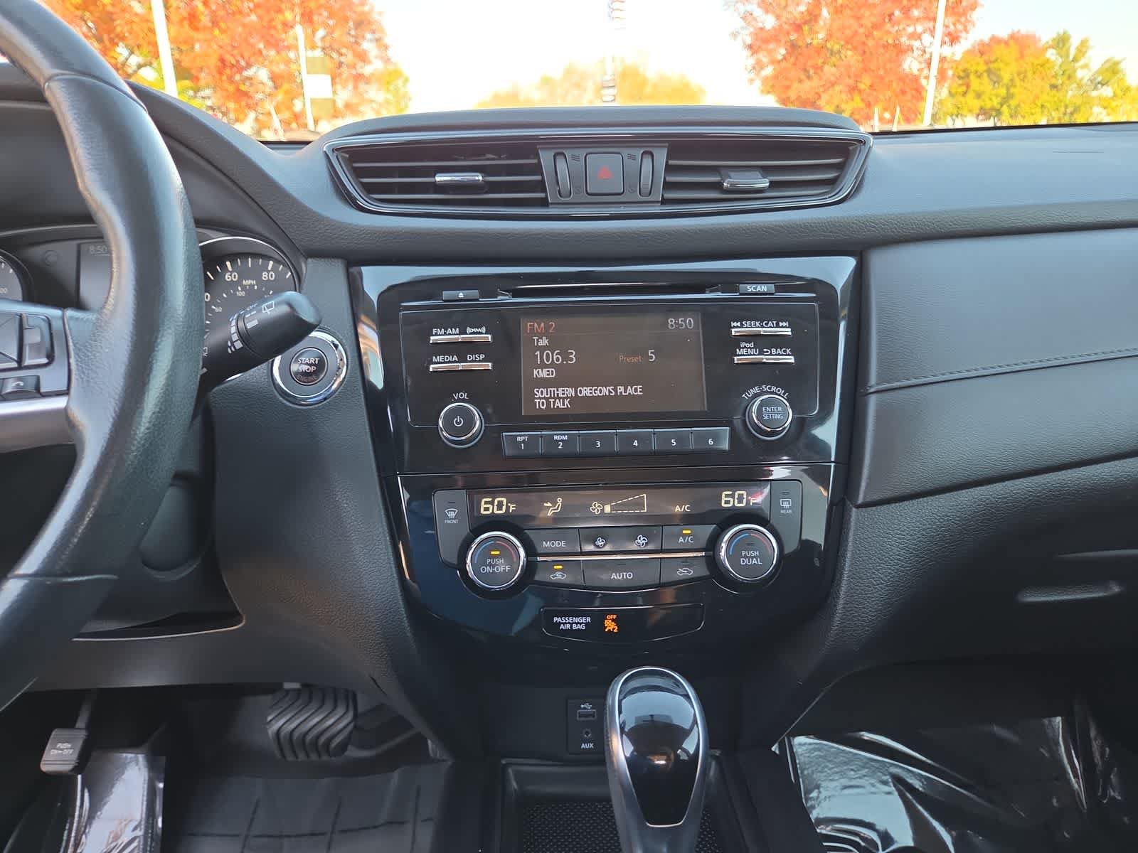 Used 2017 Nissan Rogue SV w/ Midnight Edition AWD/4WD image 24