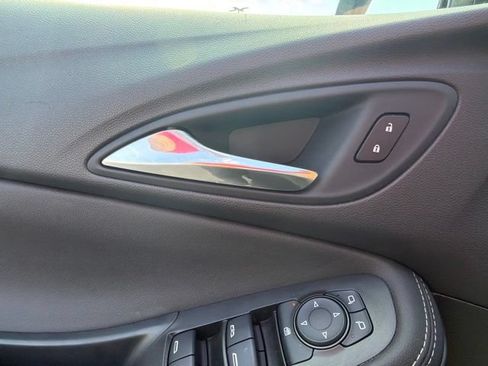 Used 2023 Buick Encore GX Select w/ Safety Package II AWD/4WD image 19