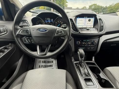 Used 2019 Ford Escape SE w/ Ford Safe & Smart Package AWD/4WD image 32