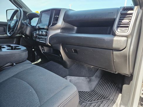 Used 2024 RAM 2500 Tradesman w/ Chrome Appearance Group image 28