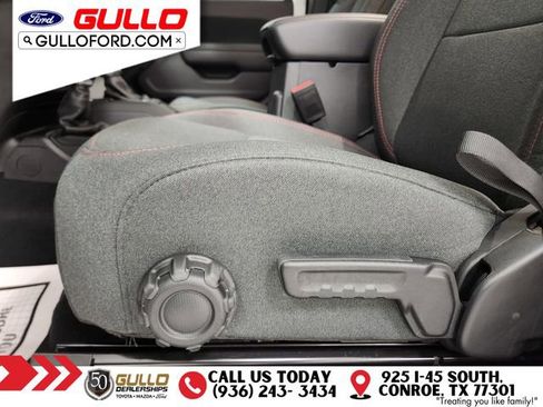 Used 2025 Jeep Wrangler Rubicon w/ Convenience Group image 19