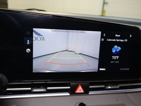 Used 2024 Hyundai Elantra SEL FWD image 25