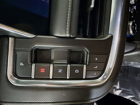 Used 2022 GMC Yukon SLT AWD/4WD image 23