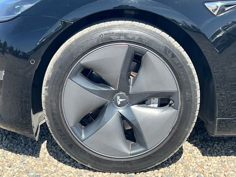 Used 2018 Tesla Model 3 Long Range RWD image 12