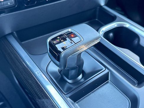 Used 2025 Chevrolet Silverado 1500 LT w/ Leather Package image 29