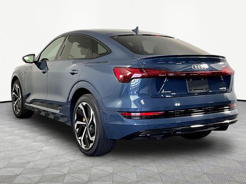 Used 2022 Audi e-tron Premium Plus w/ Premium Plus Package AWD/4WD image 4