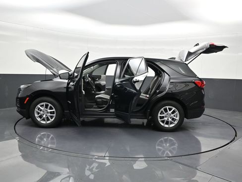 Used 2024 Chevrolet Equinox LS image 33
